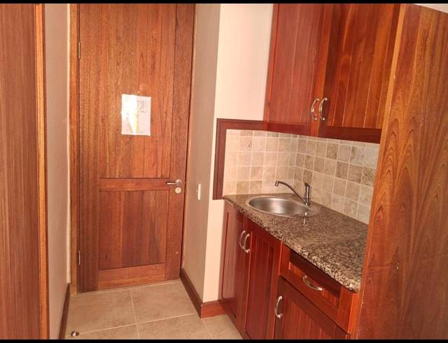 1 BEDROOM APARTMENT FOR SALE IN NEWLANDS